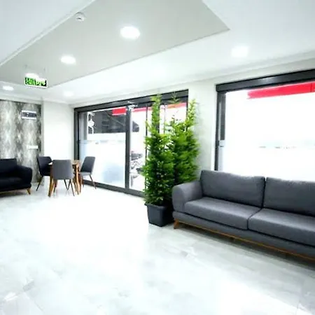 Hotel Joi Suites *